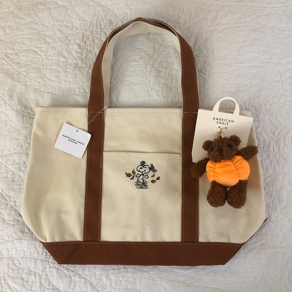 NWT Snoopy Fall Graphic Canvas Tote & Pumpkin Bear Keychain